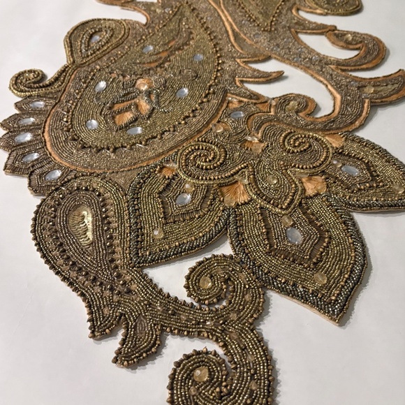 Kim Seybert NYC Gold & Crystal Beaded Table Runner 47”x20” Retail $815.00 - Picture 6 of 12